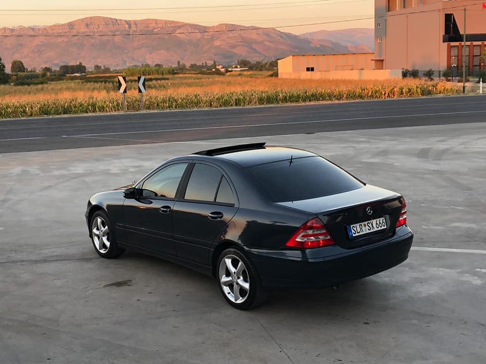 Mercedes-Benz C 220 Viti 2004 Kambio Automatike / Nafte
