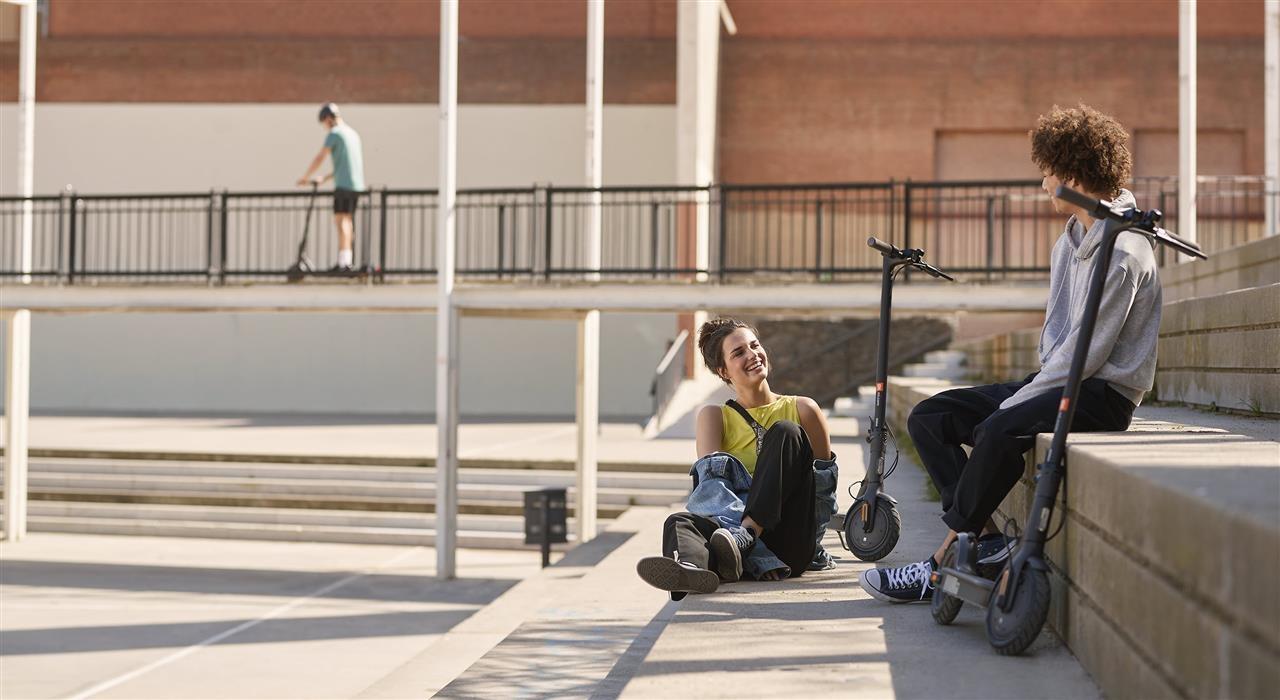  Xiaomi Mi Electric Scooter Essential 