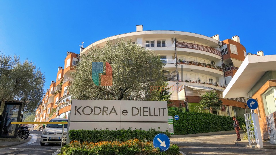 Tek Rezidenca Kodra e Diellit Shitet Super Apartament Modern 3+1 - 256m2