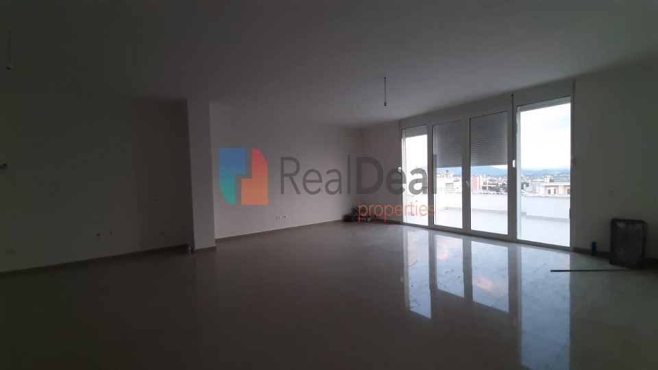 NE FRESK SHITET PAPAFINGO ME PAMJE NGA TIRANA !!! - 105m2