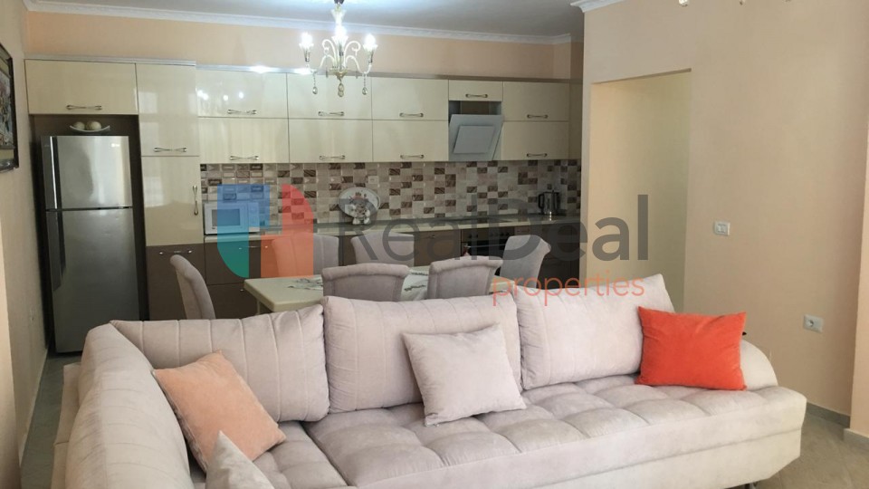 Ne Autostrade Pas VEKO, Shitet Apartament 2+1+2 I Sapoinvestuar!!! - 118m2