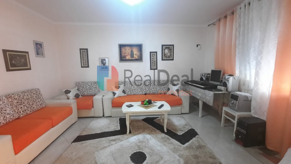 Ne Rrugen Xhanfize Keko, Shitet Apartament 2+1 Me Shume Drite!! - 73m2
