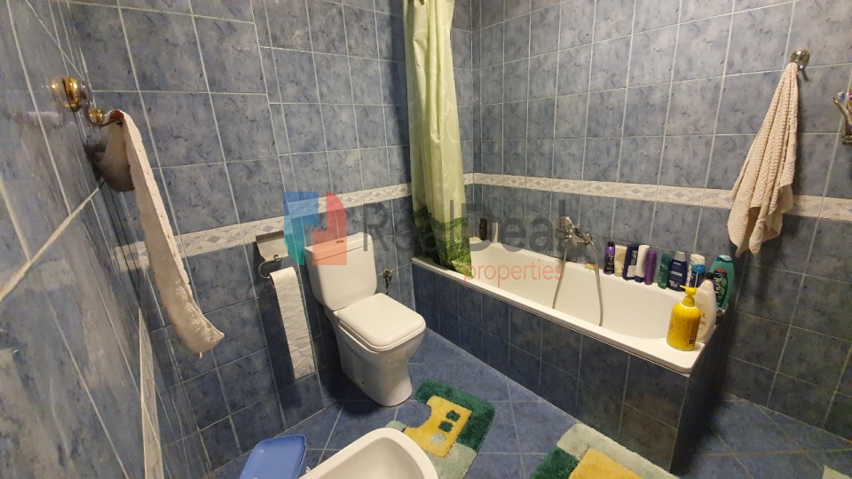 Ne Bllok, Shitet Apartament 3+1+2 - 162m2