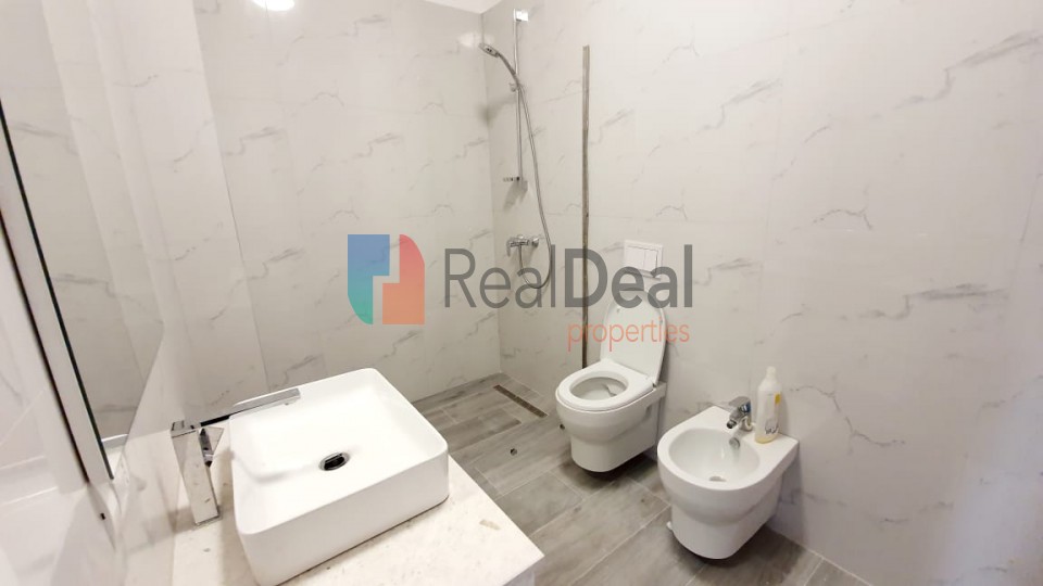 Tek Stadiumi Dinamo, Shitet Apartament 2+1, Totalisht I Investuar - 98m2