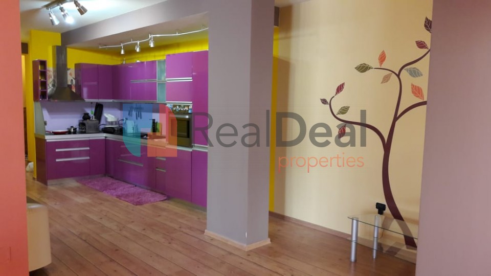 Shitet Apartament 2+1, ne katin 3 te nje pallati te ri me ashensor. - 154m2