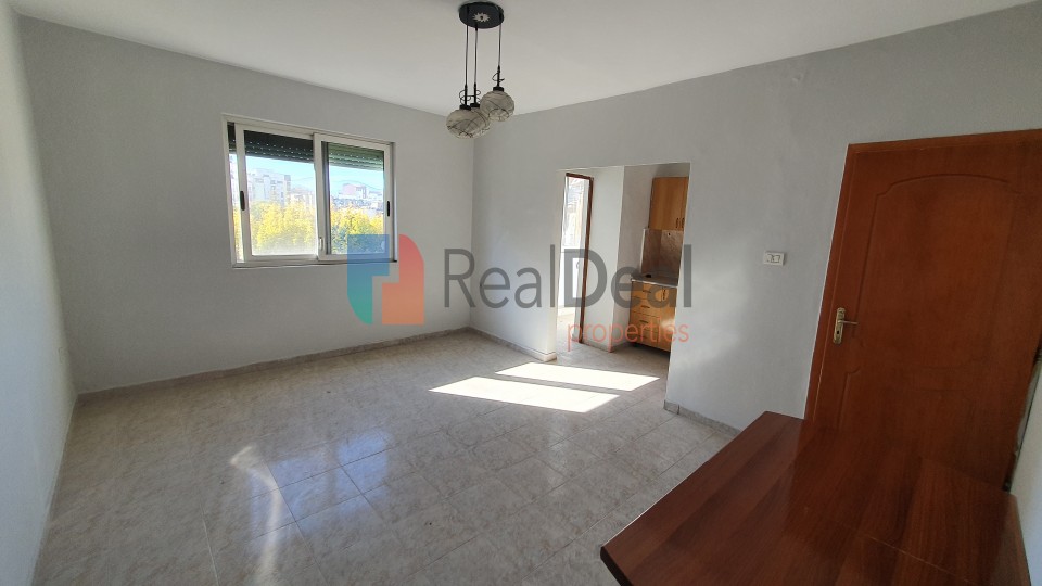 Ne Ali Dem , Shitet Apartament 2+1 Me Shume Drite - 90m2