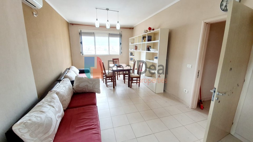 Tek Hipoteka, Shitet Apartament 2+1, Me Orientim Fantastik - 104m2