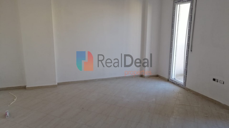 Prane Shkolles Mihal Grameno Shitet Apartmanet 1+1 - 70m2