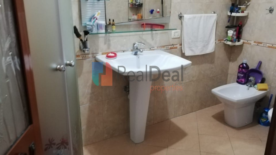 Shitet 2+1 tek Pedriatia !!! - 95m2