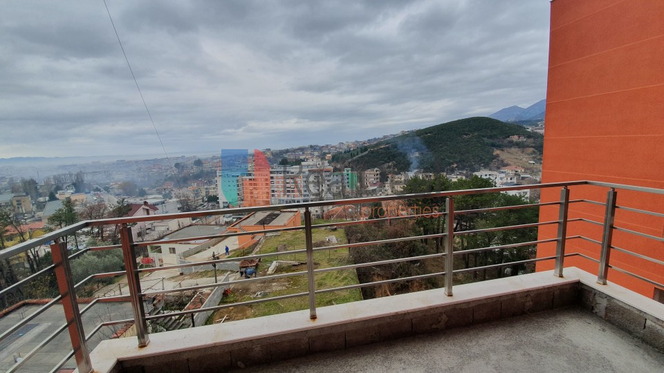 Ne Shkoze, Shitet Ap.2+1 me Orientim Perfekt - 116m2