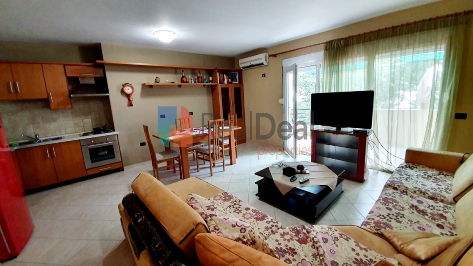 Tek Juridiku Shitet Apartament 2+1+2, Me Cmim Real Tregu - 130m2