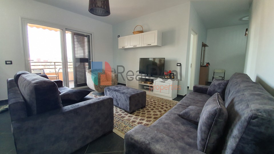 Yzberisht, Shitet Apartament 2+1 I Investuar Dhe Me Shume Drite!! - 108m2