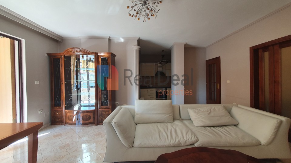 NE BLLOK SHITET APARTAMENT 1+1 ME SIPERFAQE TE MADHE DHE AMBIENT GATIMI TE VECUAR !!! - 90m2