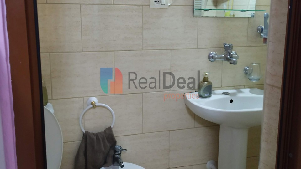 Ne Laprake Shitet Apartament 2+1+2, Me Planimetri te Rregullt - 110m2