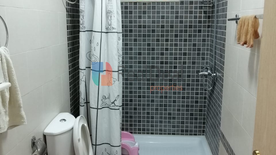 Prane Gjimnazit Partizani Shitet Apartament 2+1 - 104m2