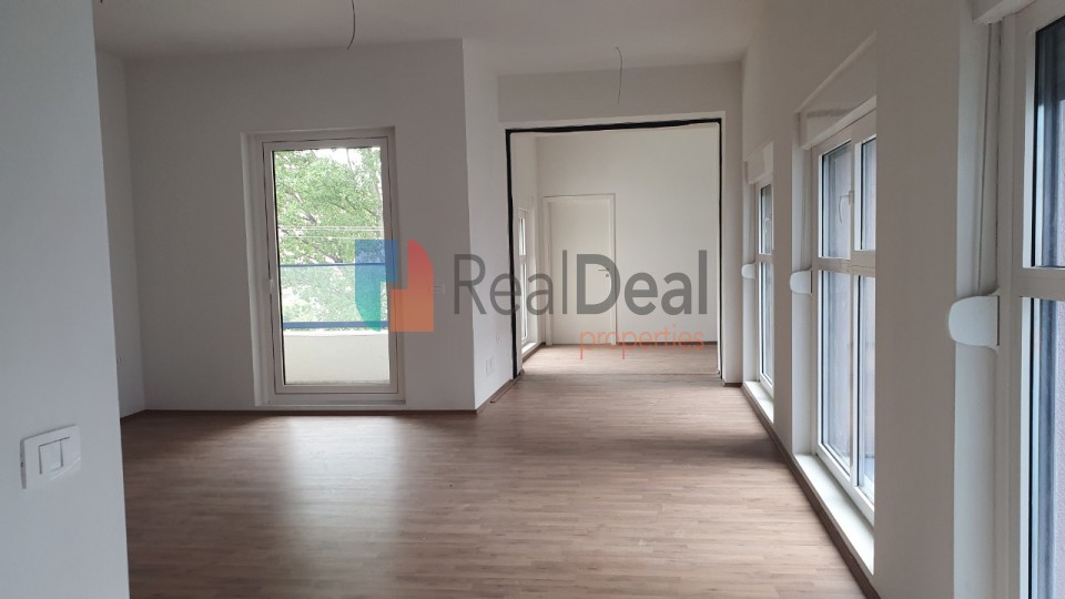 Ne Ali Dem, Shitet Apartament 3+1 Me Cmim Okazion!! - 110m2
