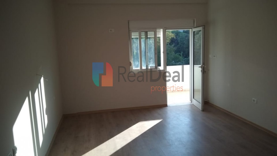 Tek Kopeshti Zoologjik, Shitet Ap.2+1 me Orientim Jug-Perendim - 100m2