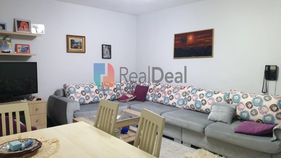 Tregu Elektrik, Shitet Apartament 3+1 - 103m2