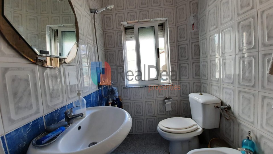 Rruga E Kavajes, Shitet Apartament 1+1 Ne Rrugen Kryesore!! - 58m2