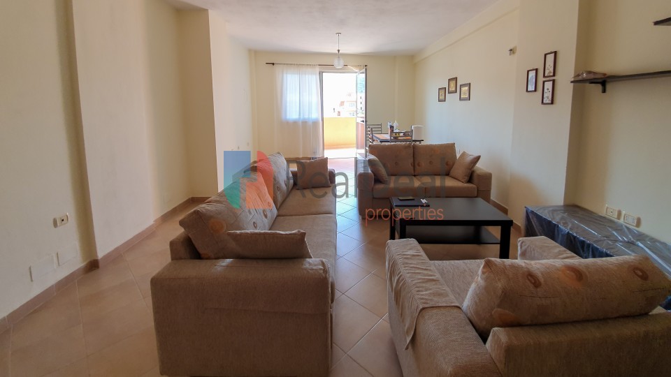 Tek Blloku i Vilave, Poshte Unazes se Re ne Selite, Shitet Ap.2+1 - 112m2