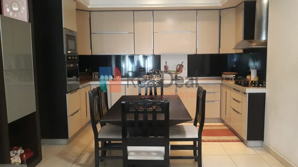 Prane Vila Gold, shitet apartament 2+1 me siperfaqe te madhe! - 146m2