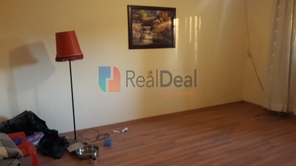 Prane Rruges Fortuzi, Shitet apartament 1+1! - 68m2