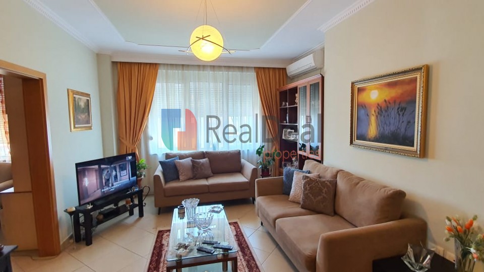 Prane Kishes Katolike Shitet Apartament 2+1 Me Super Vendodhje - 90m2