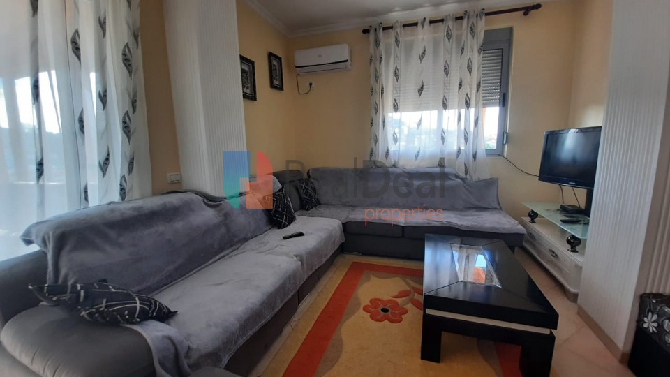 Yzberisht, Shitet apartament 2+1 Me Verande - 149m2