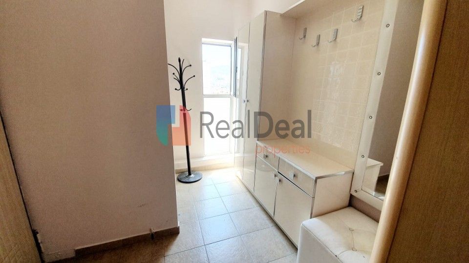 Prane Vasil Shantos, Shitet Penthouse, Me Pamje Fantastike! - 208m2