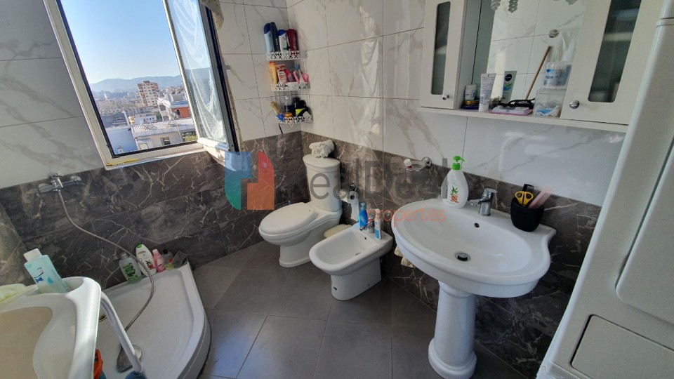 Tek 21 Dhjetori Shitet Apartament 2+1 Me Verande 100 M2!! - 223m2