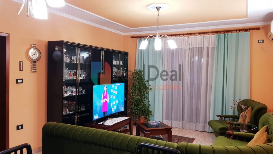 Tek Komuna e Parisit, Shitet Apartament 3+1, me Orientin Perfekt! - 165m2