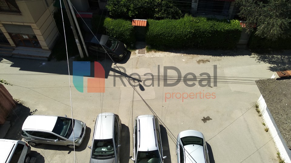 Tek Shkolla Baletit, prane minibashkise 2, shitet apartament 1+1 - 61m2