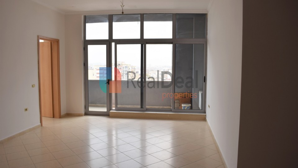 SHITET APARTAMENT 3+1+2 PER INVESTIM NE RRUGEN E KAVAJES !!! - 147m2