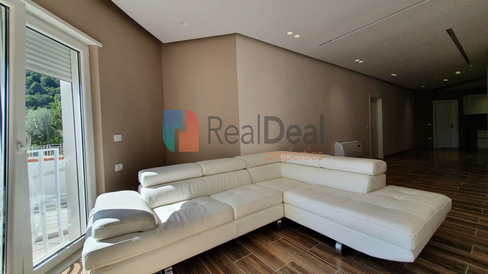 Tek Rezidenca Kodra e Diellit 2 Shitet Apartament 3+1+2 Ne Super Kompleks! - 153m2