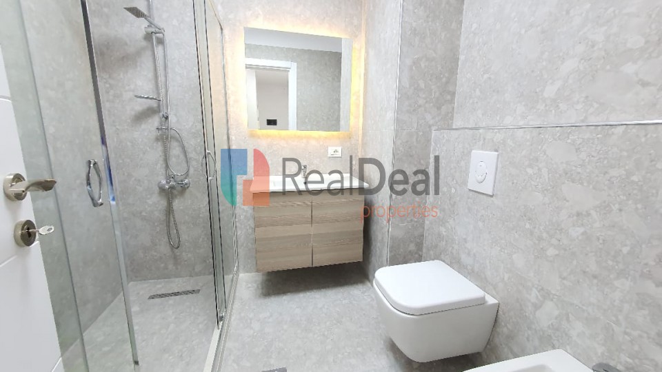 Tek 21 Dhjetori Shitet Super Apartament 1+1 Totalisht I Investuar!! - 60m2