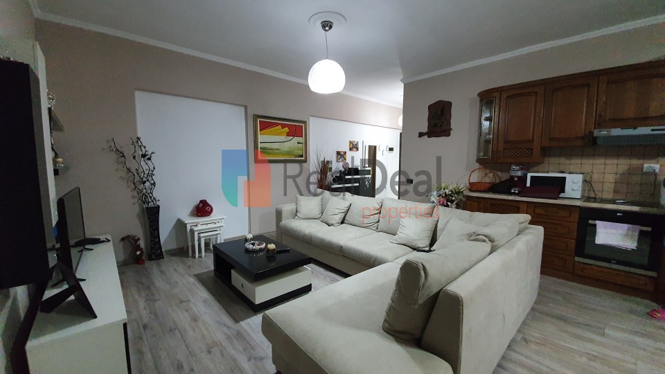 Shitet Apartament 2+1 Me Shume Drite - 91m2