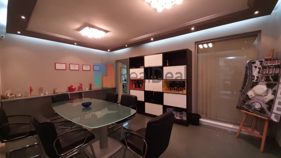 NE RRUGEN FORTUZI SHITET APARTAMENT 3+1 ME SIPERFAQE TE MADHE !!! - 137m2