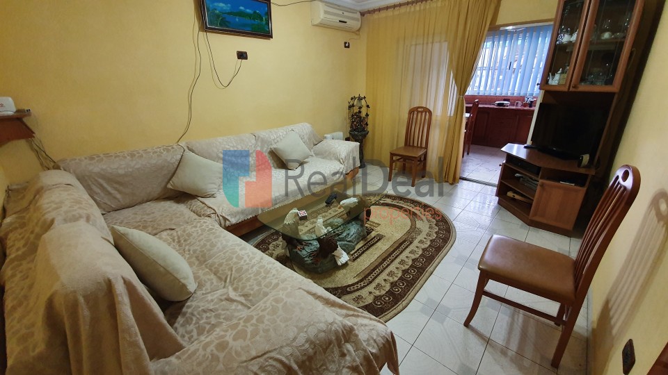 Tek Oxhaku, Shitet Apartament 2+1 Me Shume Drite !! - 83m2