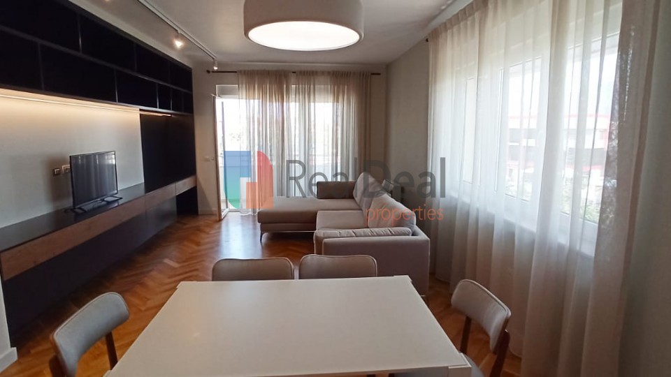 Tek Rezidenca Touch of the Sun, Jepet Me Qira Apartament 2+1 !!! - 145m2