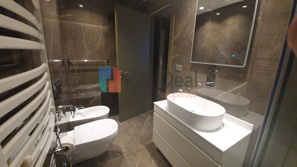 Ne Zemer Te Tiranes Jepet Me Qira Super Apartament 2+1+2 Me Ultra Investim!!! - 110m2