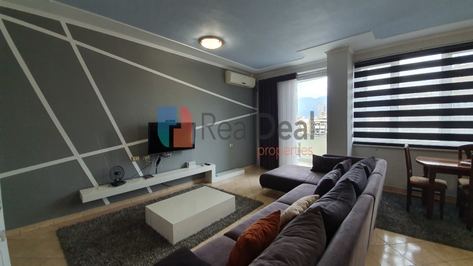 Ne rrugen Sami Frasheri, Jepet Apartament 3+1 me Qira - 130m2