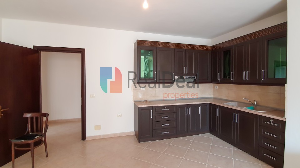 Ne Astir Jepet Me Qira Apartament 2+1 Me Post Parkimi!! - 120m2