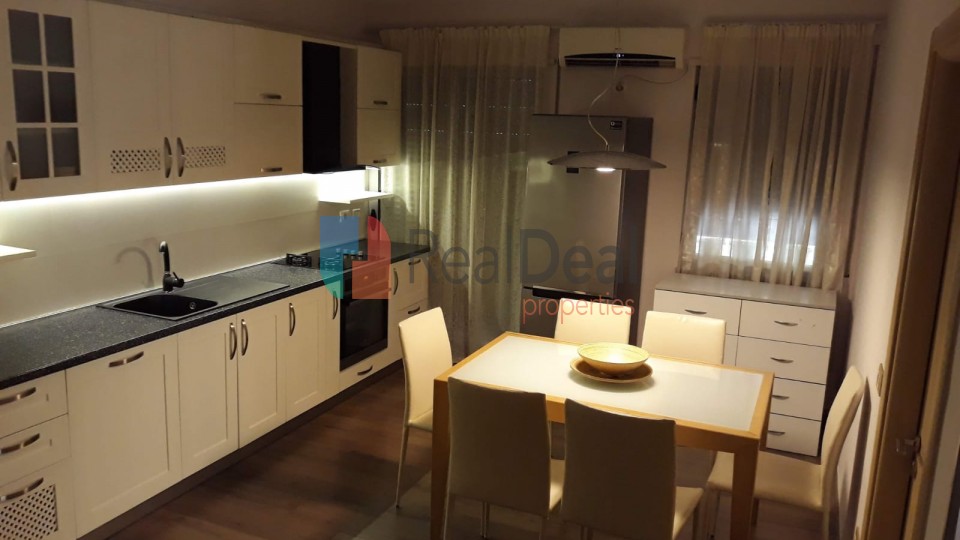 Jepet me qera apartament 2+1 tek Prokuroria e Tiranes - 90m2