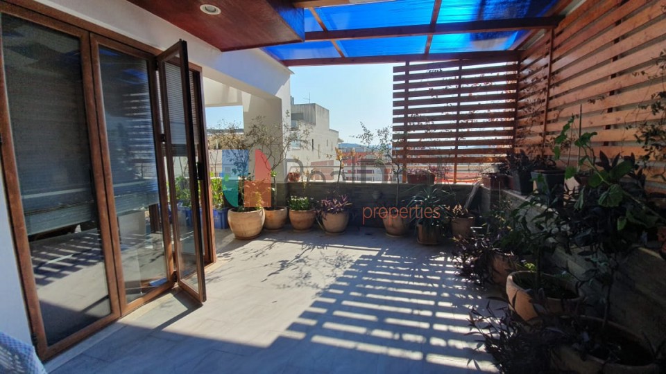 Jepet me Qira Duplex i Rralle, Super i Arreduar - 320m2