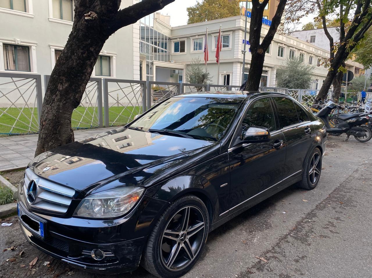  Shitet Mercedes Benz 7500 