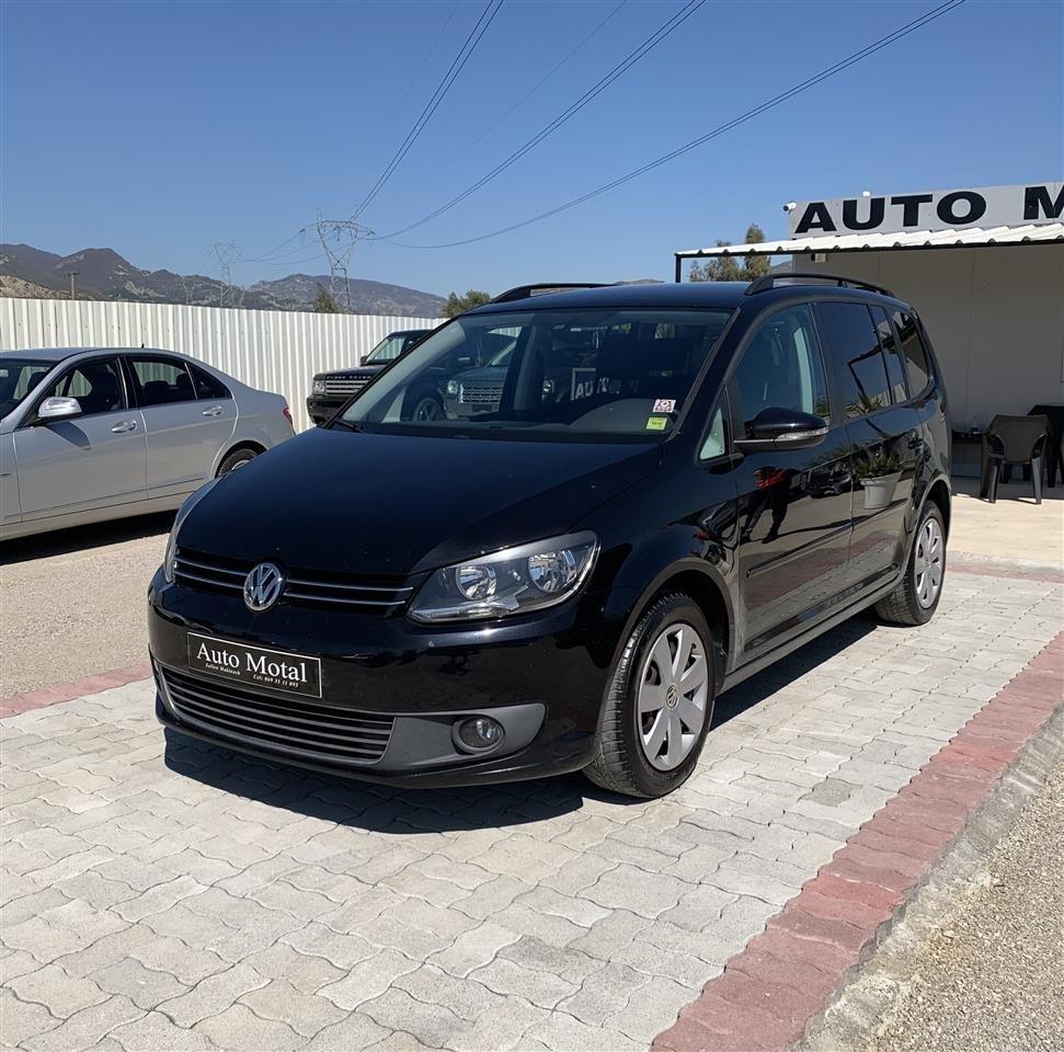  Wv Touran 1.6 diesel (7vendeshe) viti 2012 