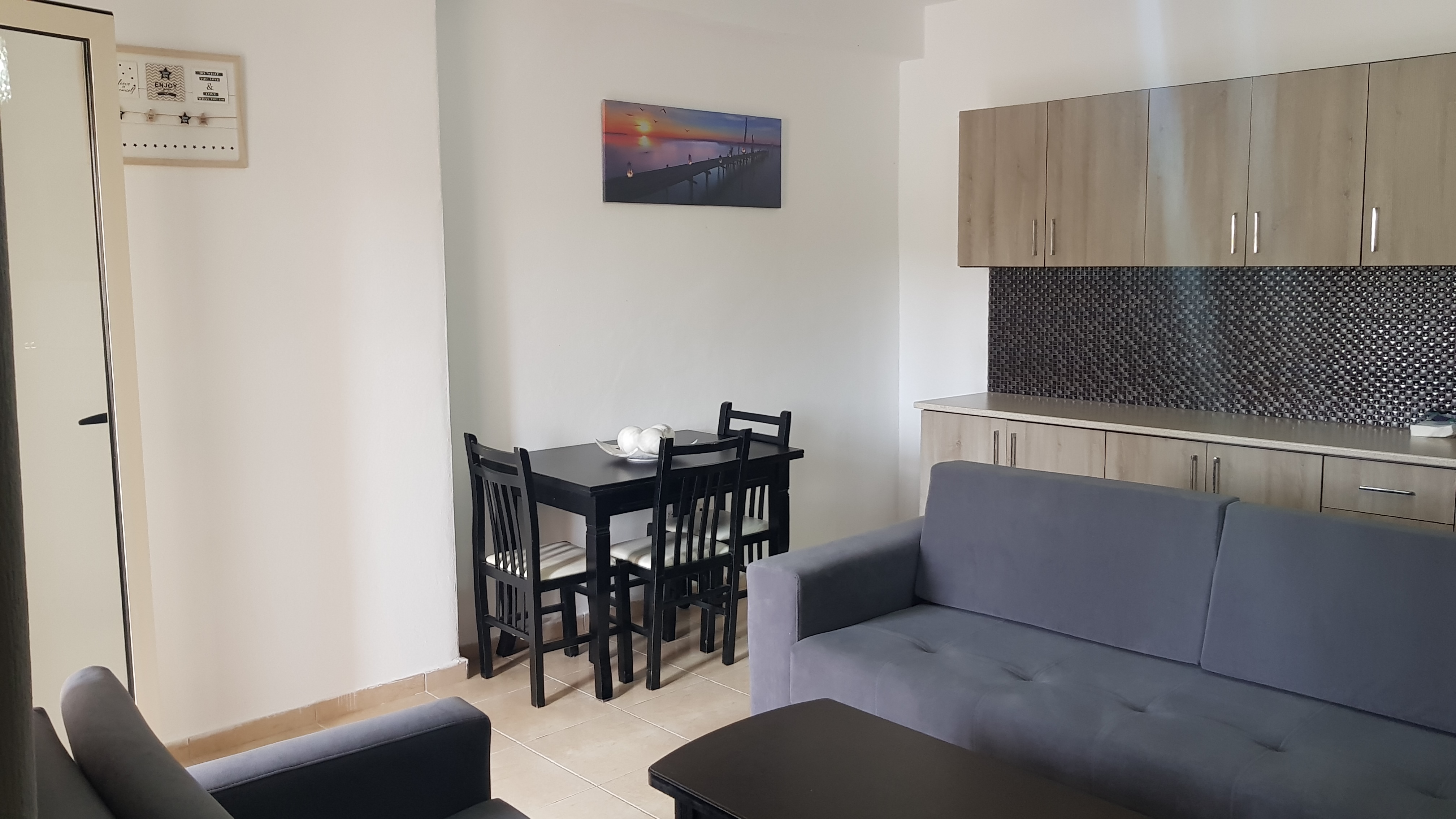 Apartamanet plazhi prane Tropikalit
