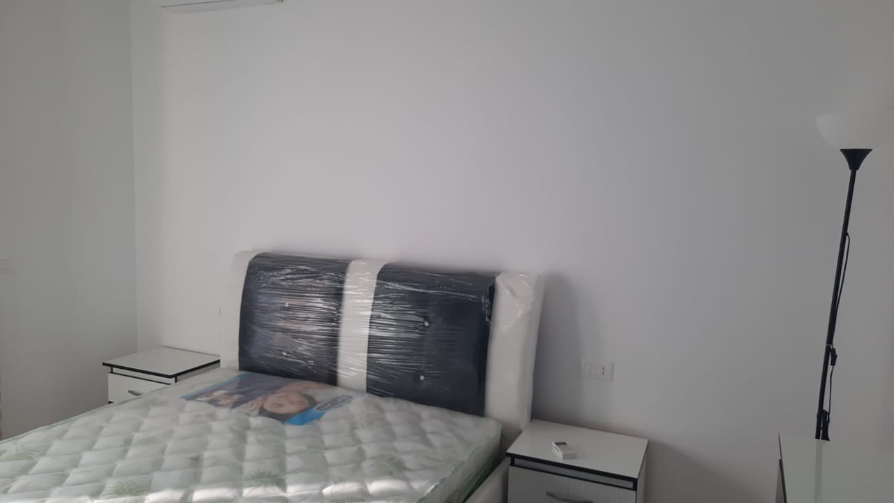 Super apartament me qera