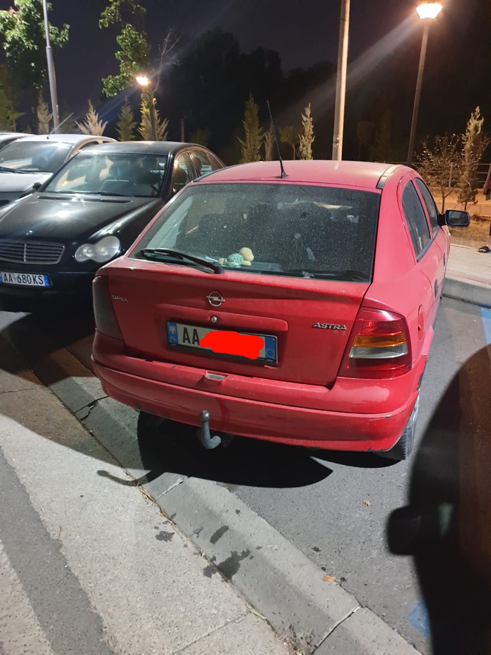 Opel Astra Viti 2000 Kambio Automatike / Nafte