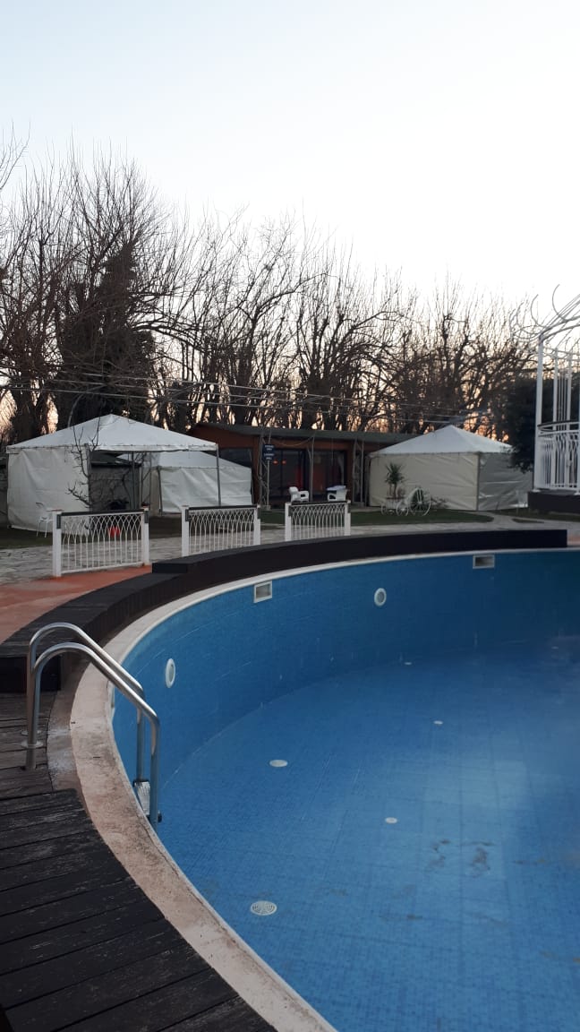 Çadra tenda Karrige me qera 